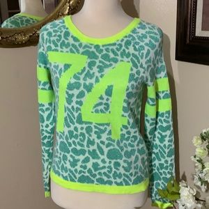 🌺 3 for 15🌺 RARE JUICY COUTURE Y-2K SWEATER